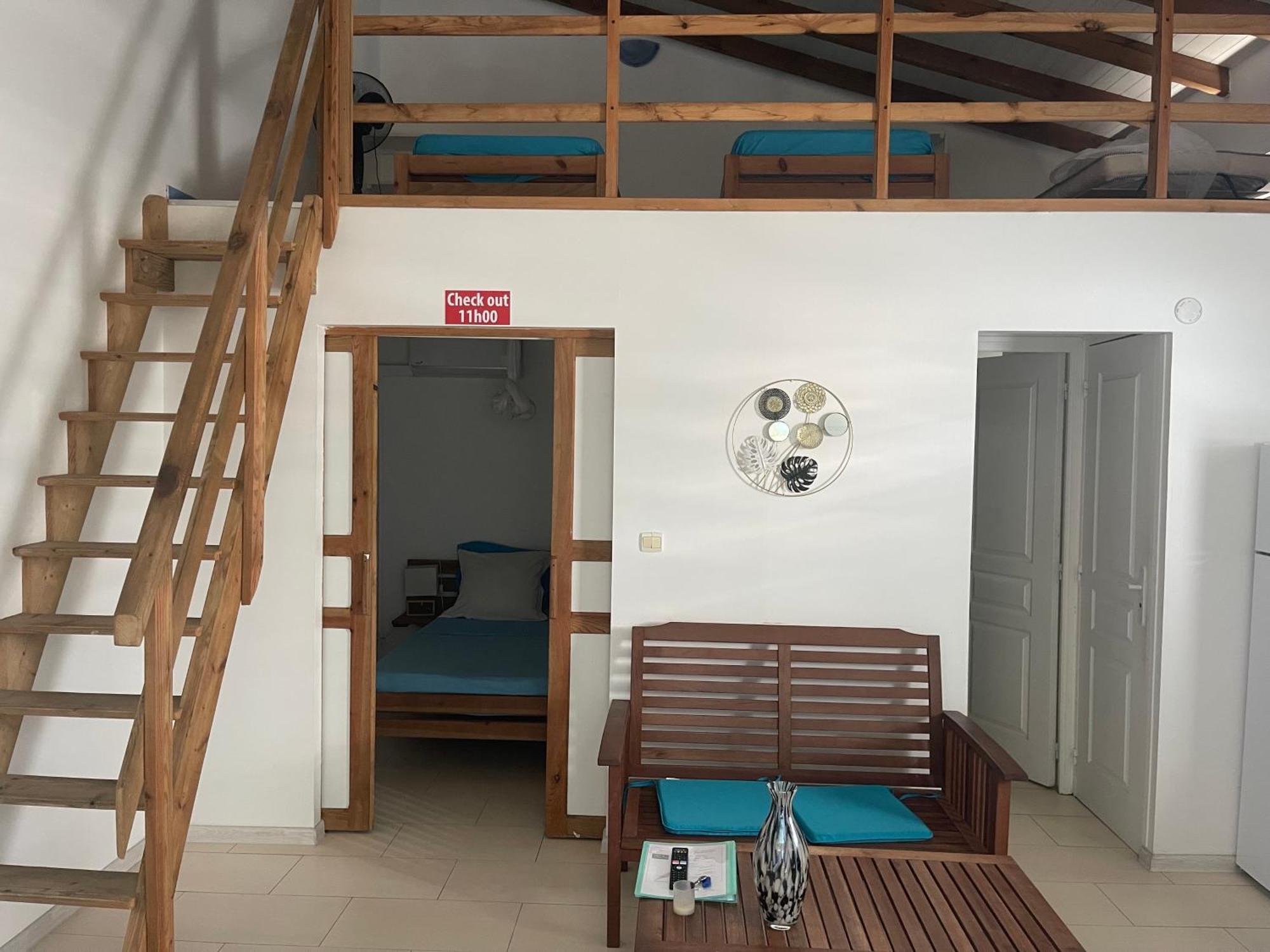 Bungalows Malueva 1 Chambre Et 1 Mezzanine A 5Min De La Plage De La Caravelle Сент-Анн Экстерьер фото